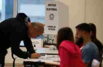  Número de eleitores com mais de 60 anos cresceu 74%, aponta pesquisa 